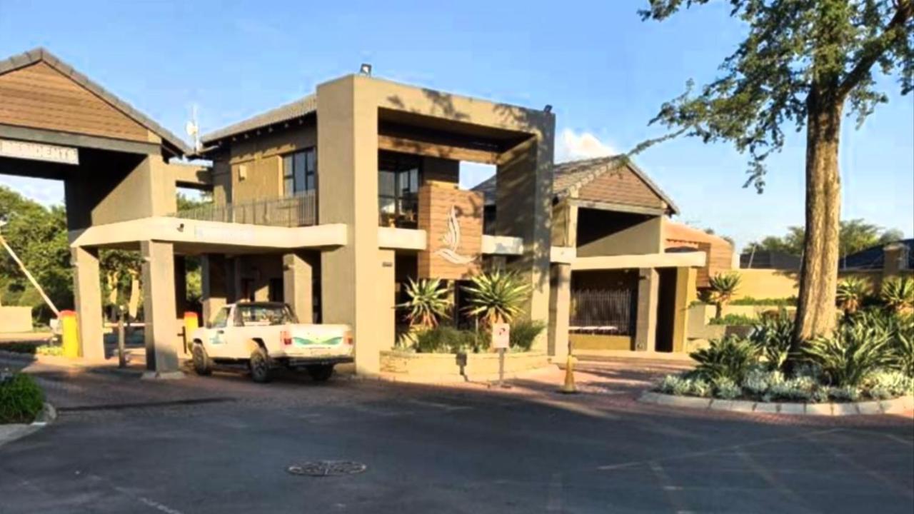 Caza Blanca Apartments ボックスバーグ エクステリア 写真