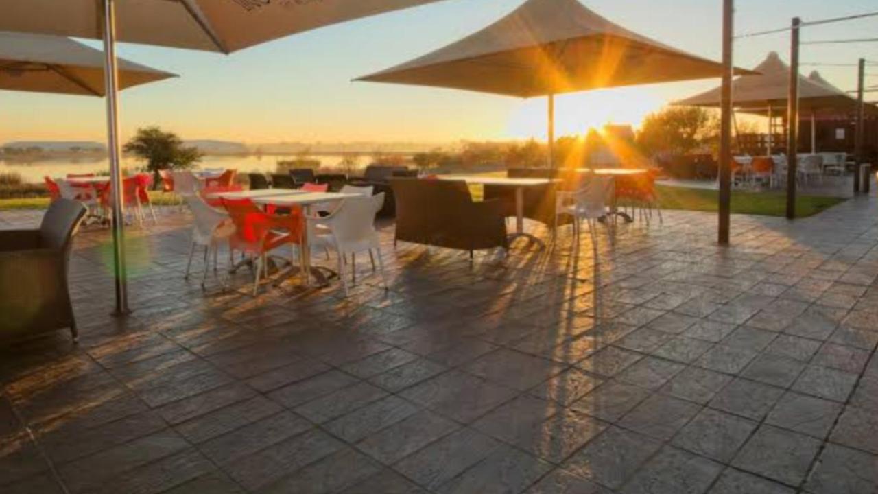 Caza Blanca Apartments ボックスバーグ エクステリア 写真